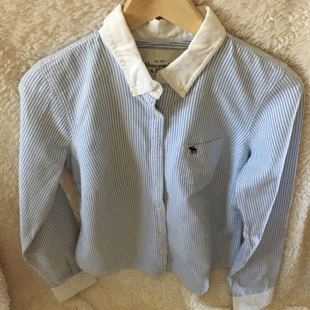 Abercrombie & Fitch Pinstripe 👕